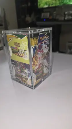 Evolving Skies Half Booster Box Sealed Pokemon TCG 18 Packs New and Sealed - Image 2