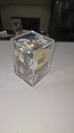 Evolving Skies Half Booster Box Sealed Pokemon TCG 18 Packs New and Sealed - Image 4