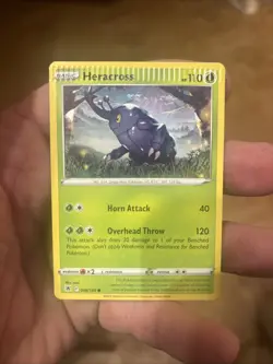 Pokemon TCG Astral Radiance Heracross 008/189 Regular Common crimped error - Image 1
