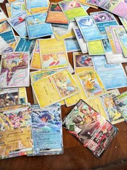 Pokemon Large Bulk Lot! Cards in Excellent Condition Auction - Image 4