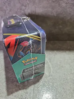 Pokemon TCG - Collector Chest Mega Gardevoir & Mega Lucario SEALED - In Hand - Image 4