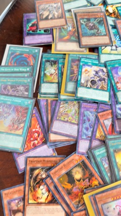 Yu-Gi-Go! Unsearched Hundreds Lot Commons Rares Holos Gold Most are 1st Edition - Image 2