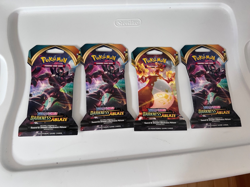 Pokemon Darkness Ablaze Sleeved Booster Packs X5 - Image 1