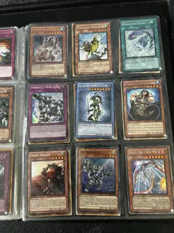 Yu-Gi-Oh Binder Collection Holos Regular And More Blue Eyes White Dragon Etc - Image 2