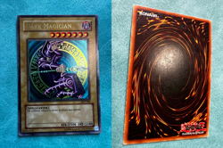 Vintage 2000s Yu-Gi-Oh Collection - SDK Blue eyes, SDY dark magician, SDD Duster - Image 3