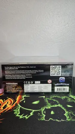 Pokemon TCG Crown Zenith Elite Trainer Box - small tear on bottom - Image 3