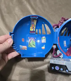 Vintage 1993 Teenage Mutant Ninja Turtles Technodrome Scout vehicle - Image 4