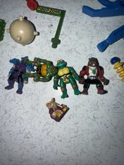 1994 Teenage Mutant Ninja Turtles TMNT Mini Mutants Tokka Technodrome Playset - Image 4