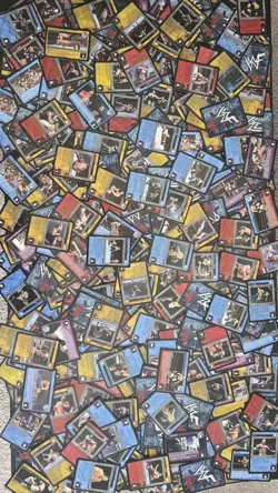 WWE Raw Deal CCG: 1,000 Common/Uncommon Card Lot - Image 1