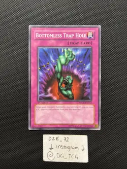Yugioh - Bottomless Trap Hole - SDDE-EN032 - Common - 1st Edition - VLP - Image 1