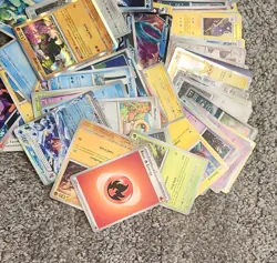 Nintendo Pokemon TCG Mixed Card Lot English Regular & Holo Xatu Beldum Kingdra - Image 2