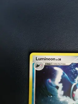 Pokemon Card Lumineon 4/100 D&P Stormfront Holo Rare - Image 2