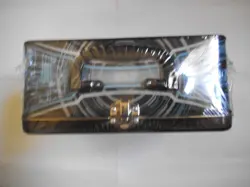 Pokemon 2019 Collectors Tin Armored Mewtwo Charizard Pikachu **Spanish Version** - Image 3