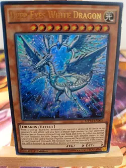 Tiefaugiger weißer Drache MVP1-EN005 Ultra Rare Englisch NM YUGIOH - Image 1