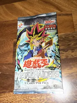 Yu-Gi-Oh Metal Raiders 1st Edition Sealed Booster Pack (Japanese Version) - Image 2