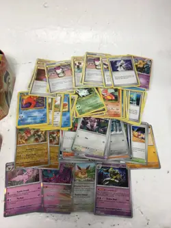 Pokemon TCG Charizard Tin with Mixed Card Bundle Inc Holo Cards Collectible Used - Image 2