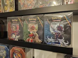 Pokemon Trio 2022 Divergent Powers Tin Decidueye Typhlosion Samurott FACTORYSEAL - Image 1