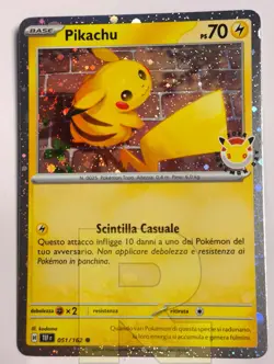 Pikachu ® Pokemon Day 30 Promo TEF 051/162 ® Cosmos Holo ® Italiano ® EX+ - Image 3