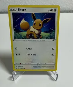 Eevee 130/185 Common Vivid Voltage Pokemon Card - NM Near Mint - Image 1