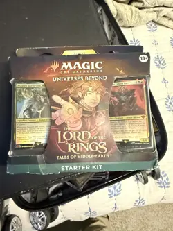 Magic the Gathering: The Lord of the Rings Tales of Middle-Earth Starter Kit 195166205717 - Image 1