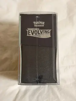 Pokemon TCG: SW&SH Evolving Skies Elite Trainer Box w/ Plastic Display Case - Image 2