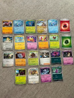 Pokemon 24 Pokemon TCG Trading Cards Collection 636996769661 - Image 1
