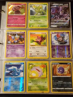 Huge Pokemon Collection Binder Vintage Modern Lot of Cards Holos Rares WoTC Etc - Image 5