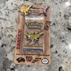 Pokemon Fossil Booster Blister Pack Zapdos Artwork 1999 WOTC Factory Sealed - Image 1