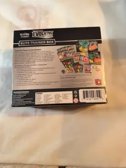 Pokemon TCG: Sword & Shield-Evolving Skies Elite Trainer Box 820650808944 - Image 2