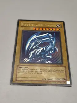 Blue-Eyes White Dragon SDK-001 Starter Deck: Kaiba Ultra Rare - Image 1