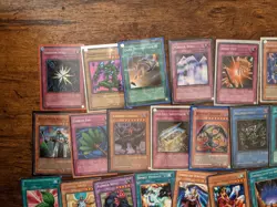 YuGiOh Vintage Card Collection Lot 800+ Cards Assorted - Image 2