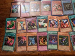 YuGiOh Vintage Card Collection Lot 800+ Cards Assorted - Image 5