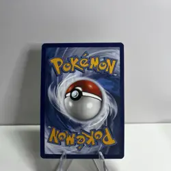 Beedrill Holo Rare SWSH06: Chilling Reign 003/198 Pokemon - Image 2