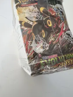 Pokemon TCG – Epee & Bouclier: Evolution Celeste Booster Box (French) **SEALED** - Image 3