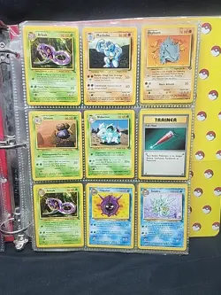 (179) Pokemon Card Lot with Binder Mostly 1999 Base Sets With A Few Holo's LOOK! - Image 4