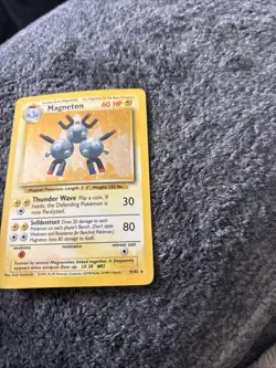Pokemon TCG Magneton Base Set Holo Unlimited Rare Card 9/102 HP - Image 5