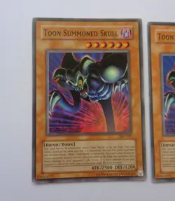 Playset: 3x Toon Summoned Skull SDP-021 (Common, Unlimited, Played / MP) - Image 3
