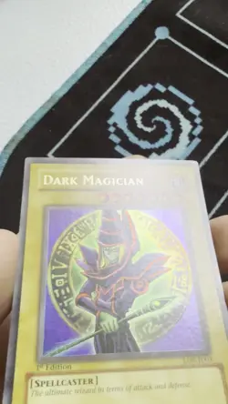 Dark Magician LOB-E005 The Legend of Blue Eyes White Dragon 1st Edition European - Image 2
