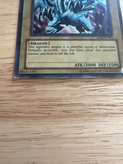 Yu-Gi-Oh! TCG Konami Blue-Eyes White Dragon LOB-EN001 Ultra Rare Holo 3000/2500 - Image 3
