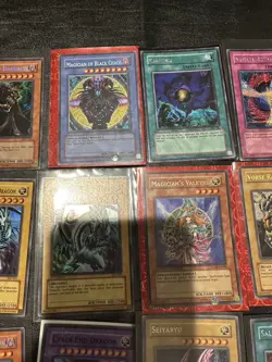 Yu-Gi-Oh Old School Vintage Holo Collection 1st Ed, Blue Eyes, Dark Magician. - Image 3