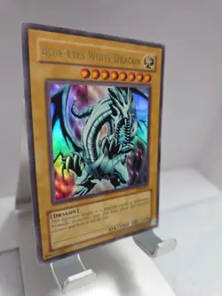 Konami Blue-Eyes White Dragon LOB-EN001 Ultra Rare Holo 25th Anniversary Edition - Image 2