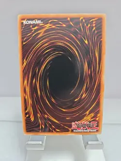 Konami Blue-Eyes White Dragon LOB-EN001 Ultra Rare Holo 25th Anniversary Edition - Image 4