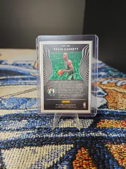 2021-22 Panini Illusions - Trophy Collection Orange #129 Kevin Garnett - Image 2