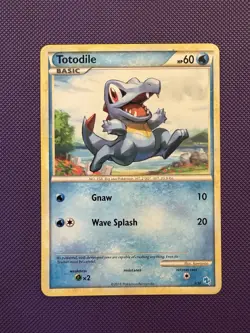 Totodile 1/30 Pokemon HGSS Trainer Kit: Gyarados & Raichu 2010 LP - Image 1
