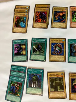 Yugioh Magic Ruler MRL Lot 80 Cards English LP-Damaged - Image 2