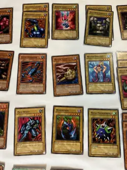 Yugioh Metal Raiders MRD Lot 97 Cards Holos x4 LP-Damaged - Image 4
