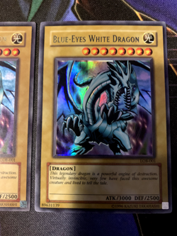 YuGiOh Blue Eyes White Dragon Ultra LOB-001 Unlimited Original PLAYSET - NM/VLP - Image 4