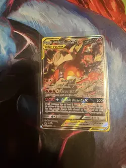 Pokemon Reshiram & Charizard GX TAG TEAM Black Star Promo SM201 Full Art LP/MP - Image 1