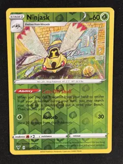 Pokemon - Ninjask 014/185 - Vivid Voltage Reverse Holo - MP - Image 1