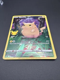 POKEMON FULL ART PIKACHU 005/025 RARE CELEBRATIONS 2021 LP + ARCEUS SLEEVE - Image 3